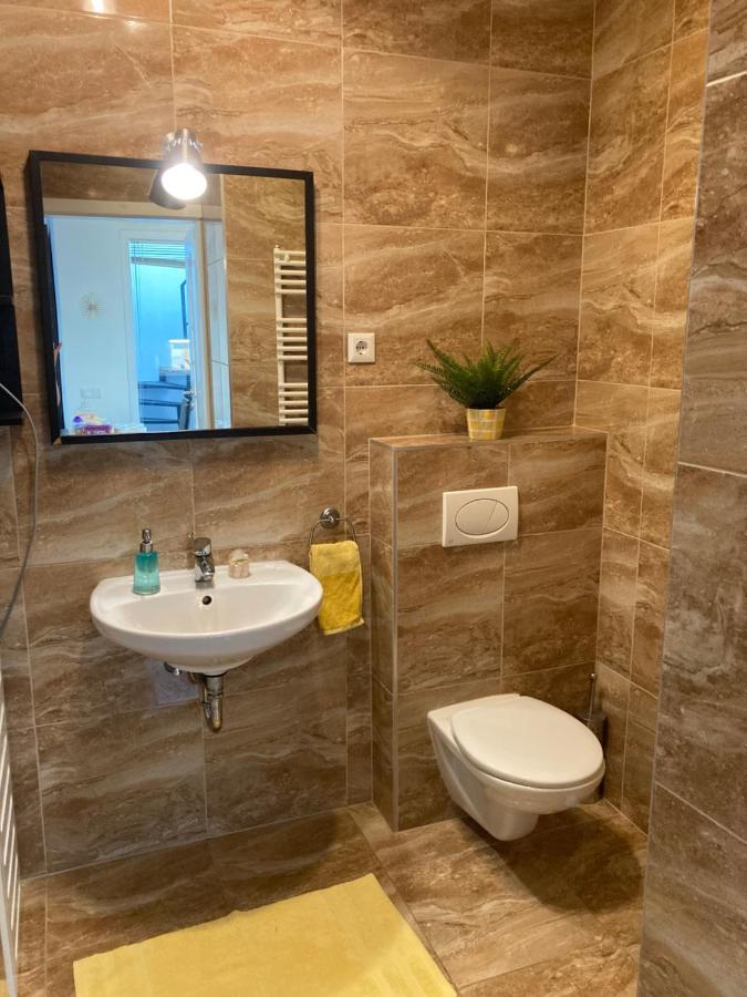 King Street Center Apartman *