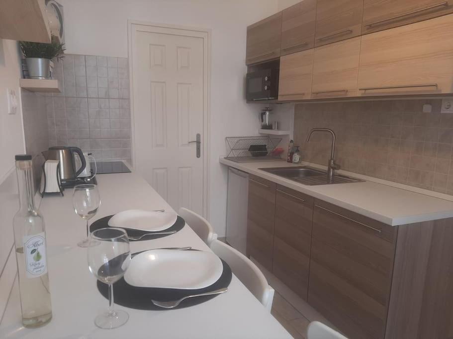 King Street Center Apartman